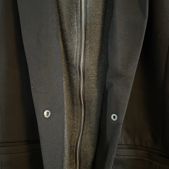 Jamison Modern Blazer - Picture 3 of 4